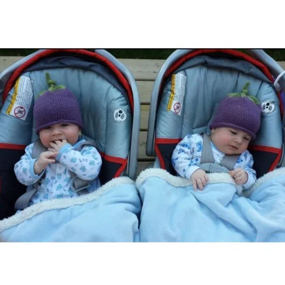 Hand Knit Stretchy Purple Baby Eggplant Hat 0-6 months - One Size - Picture 4 of 4